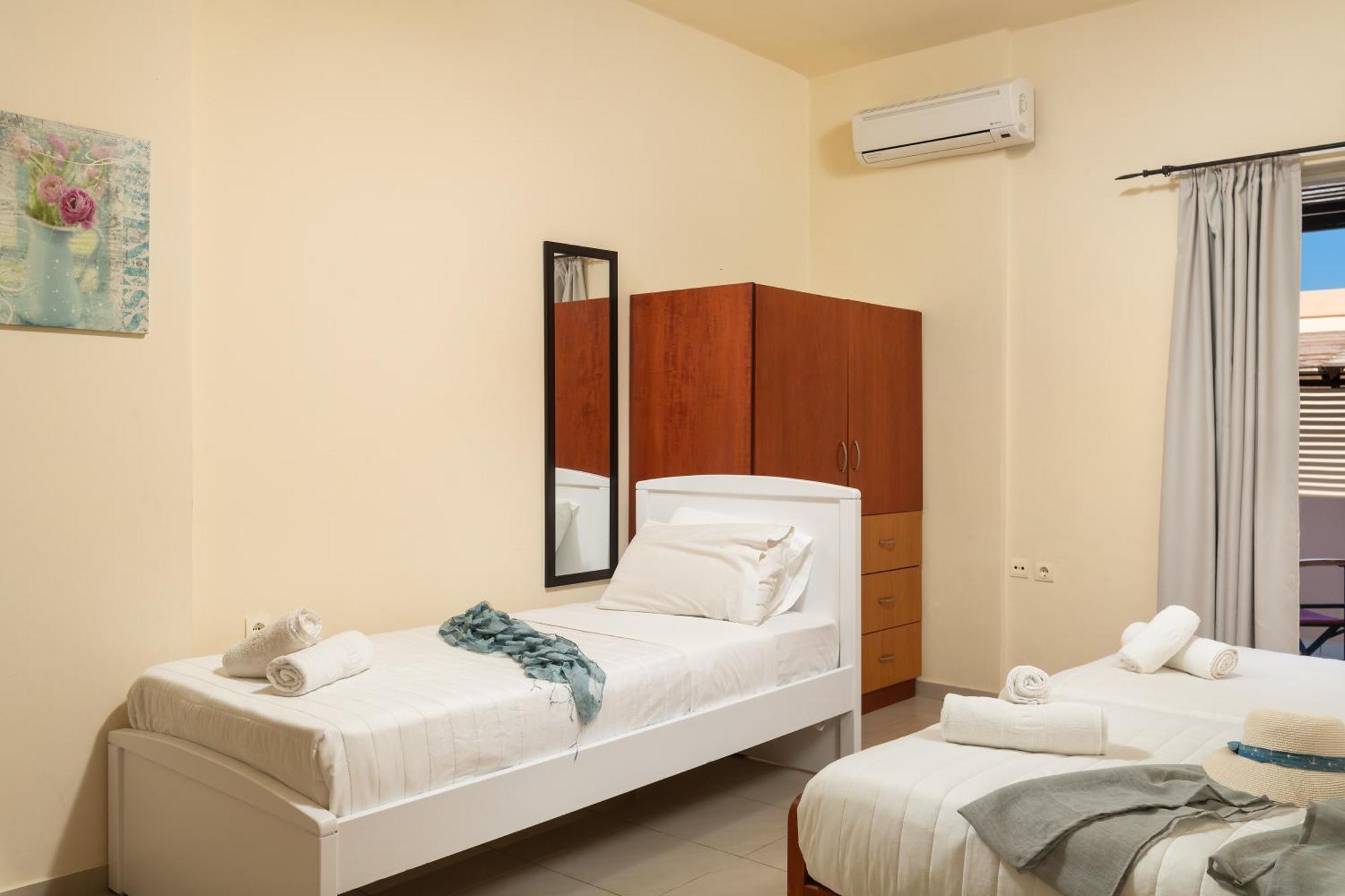 Evdokia Αpartments & Dimitra Village Agia Marina Zewnętrze zdjęcie
